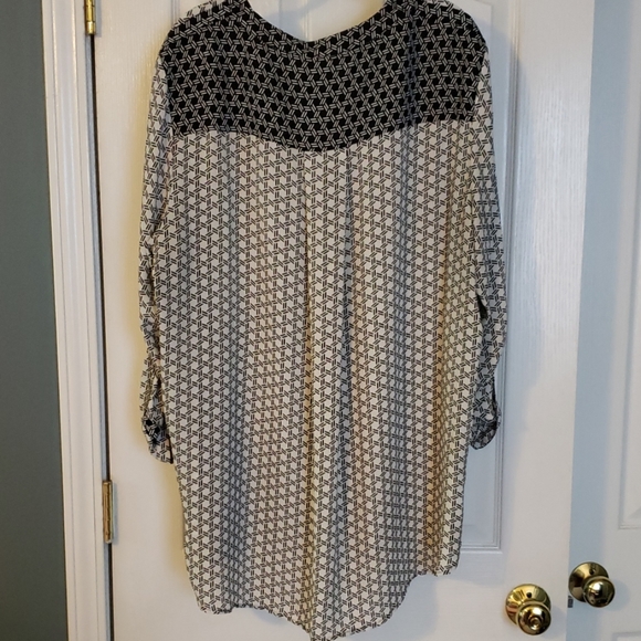 H&M black & white flowy tunic 22 - Picture 5 of 6